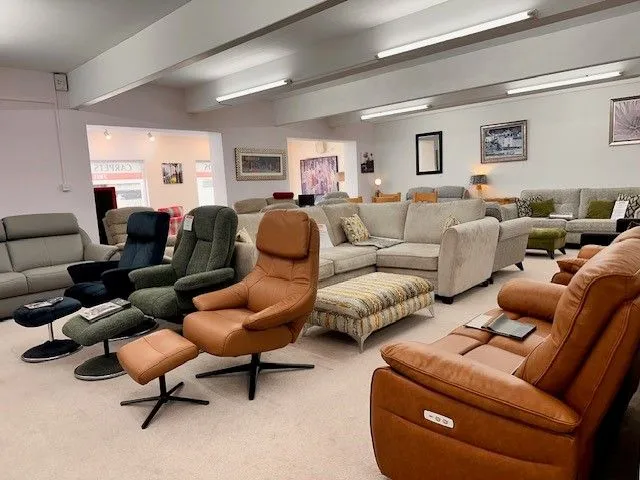 Showroom2-1920w