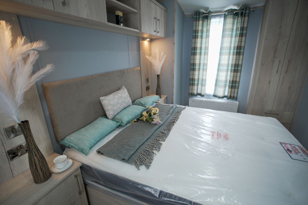 Whinfell Lodge Deluxe - Master Bedroom
