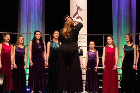 Absolute Classics Series: Sempre Amabile, choir